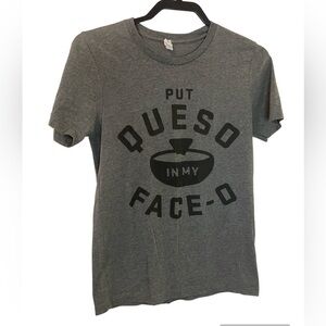 Gray 'Put Queso In My Face-O' Graphic Tee - Men's Shirt